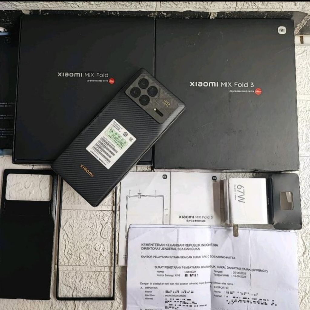Xiaomi Mix Fold 3 12/256 GB Minus Layar dlm mati