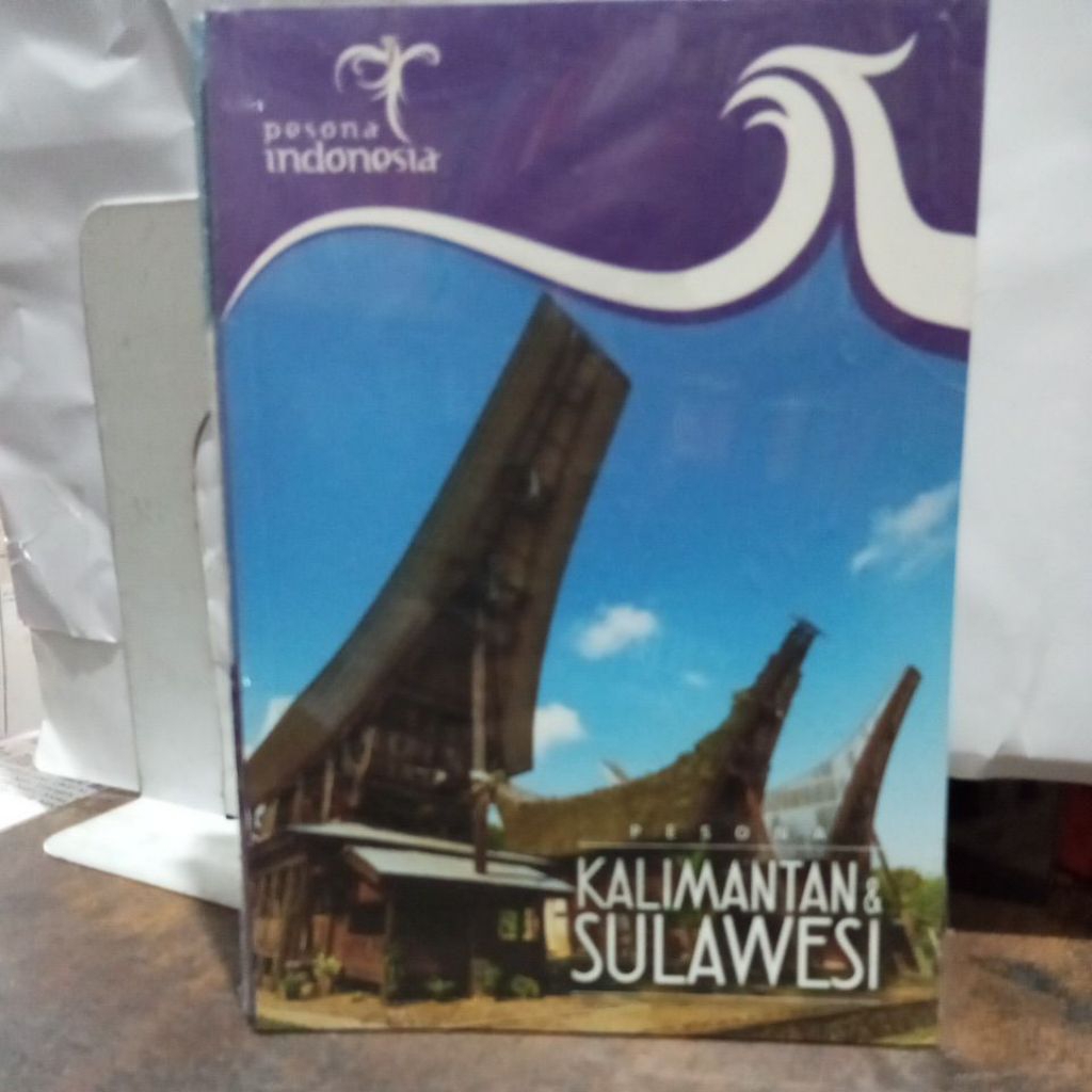 BUKU PESONA KALIMANTAN & SULAWESI