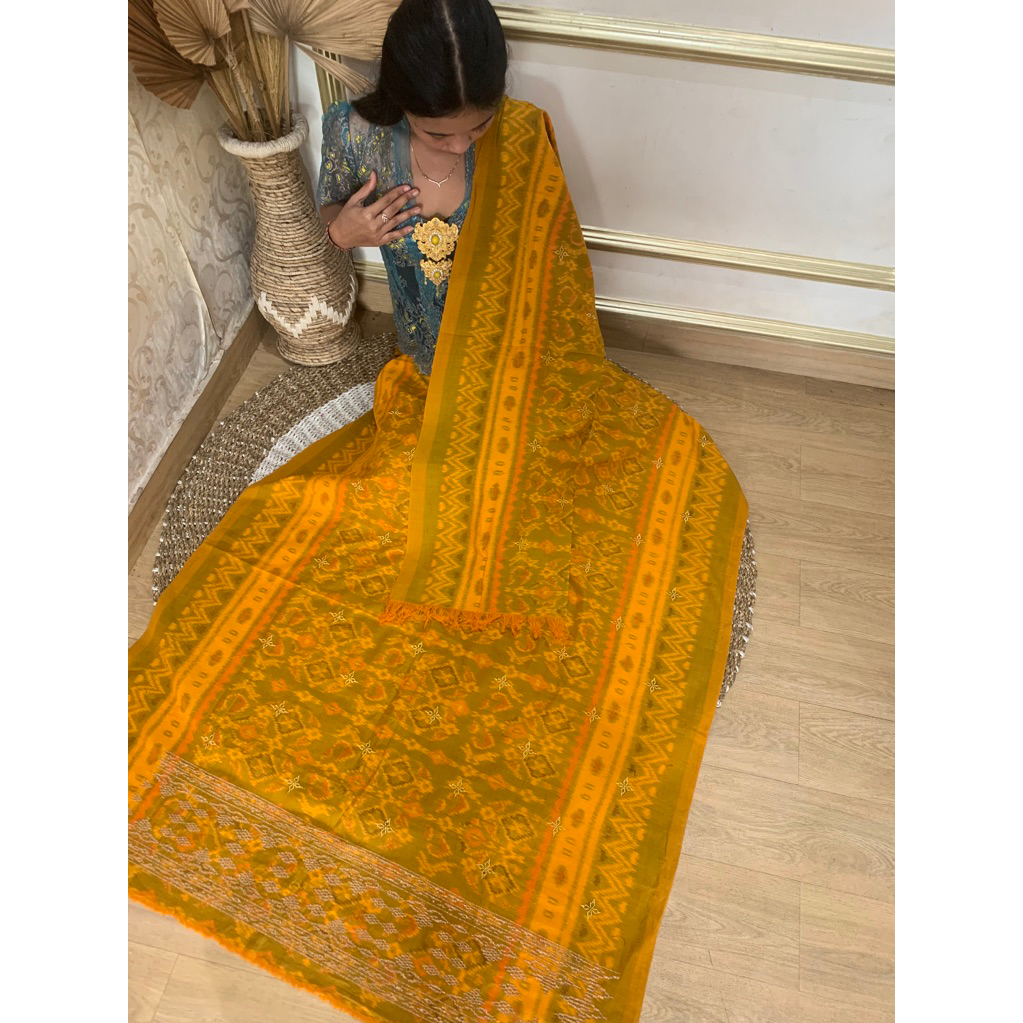 Kamen Endek Sugeng Semi Mastuli Set Selendang