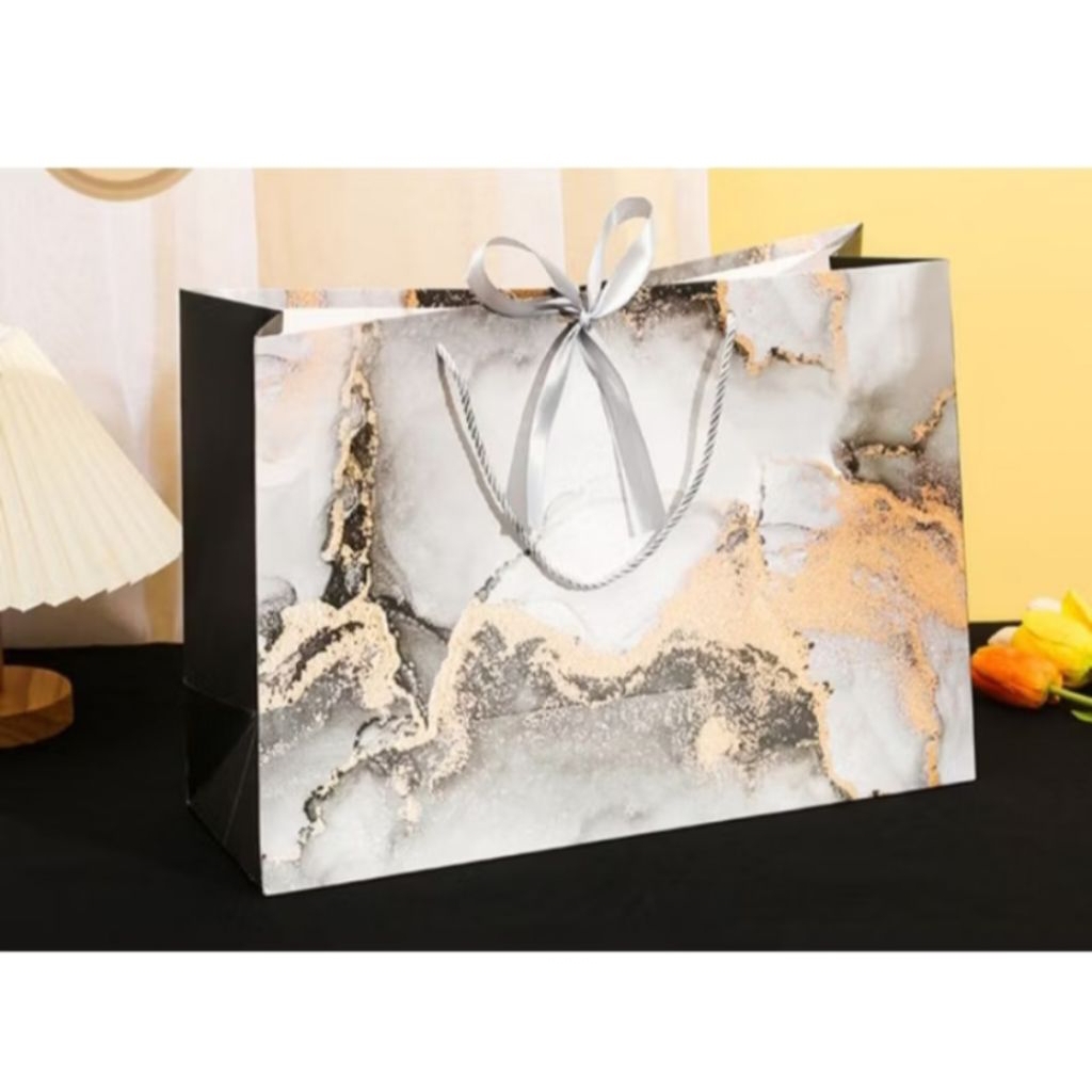 

GIFT BAG PREMIUM PAPERBAG GOLD MARBLE GOODIE BAG TAS KADO PITA WEDDING ANNIVERSARY