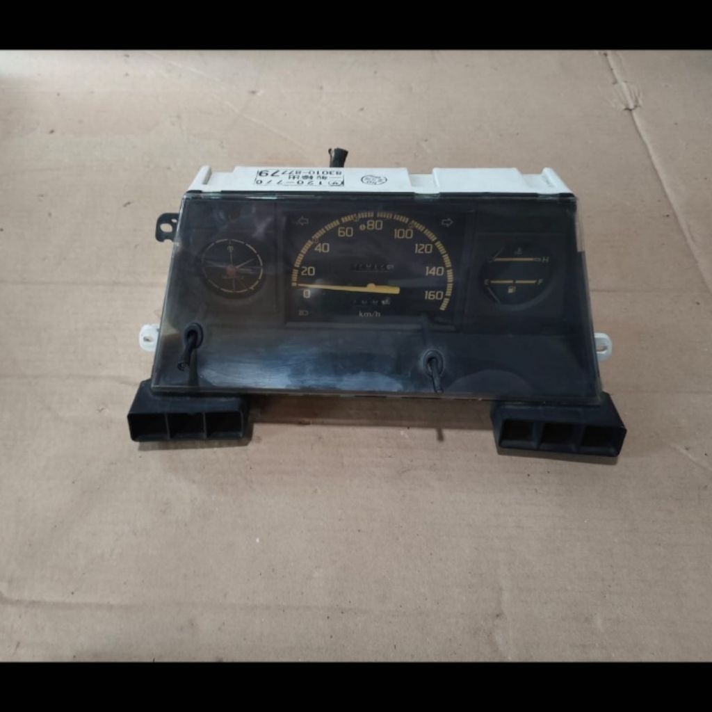 Spedometer Daihatsu charade G11 th 1984 bekas original