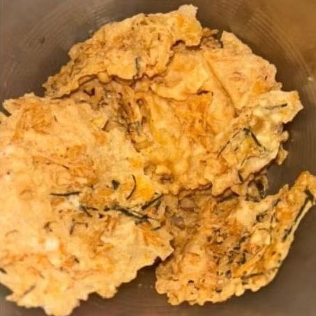

Rempeyek Rebon Kriuk Khas Nenek – Aar Snack (250gr/500gr/1kg)
