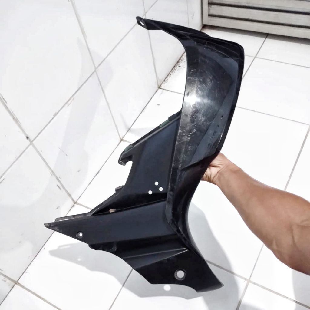 Sayap Kanan Suzuki SHOGUN FL ROBOT NR RR kanan 2007 2008 2009 2010 Bekas Original