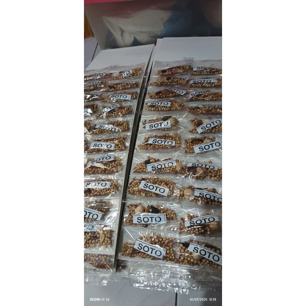 

bumbu SOTO isi 20pcs ecer 1000 an