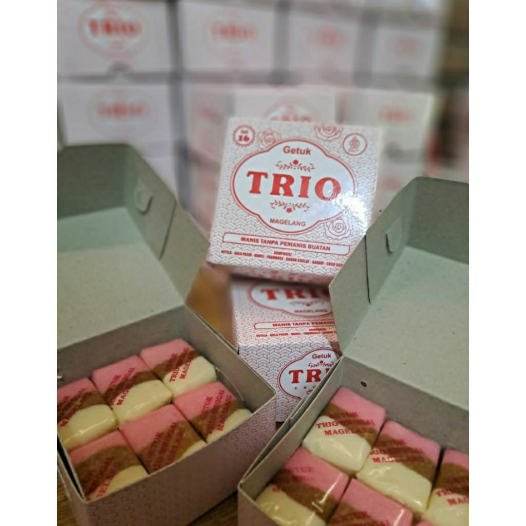 

Getuk Trio / Gethuk ketela / Getuk warna / makanan khas magelang