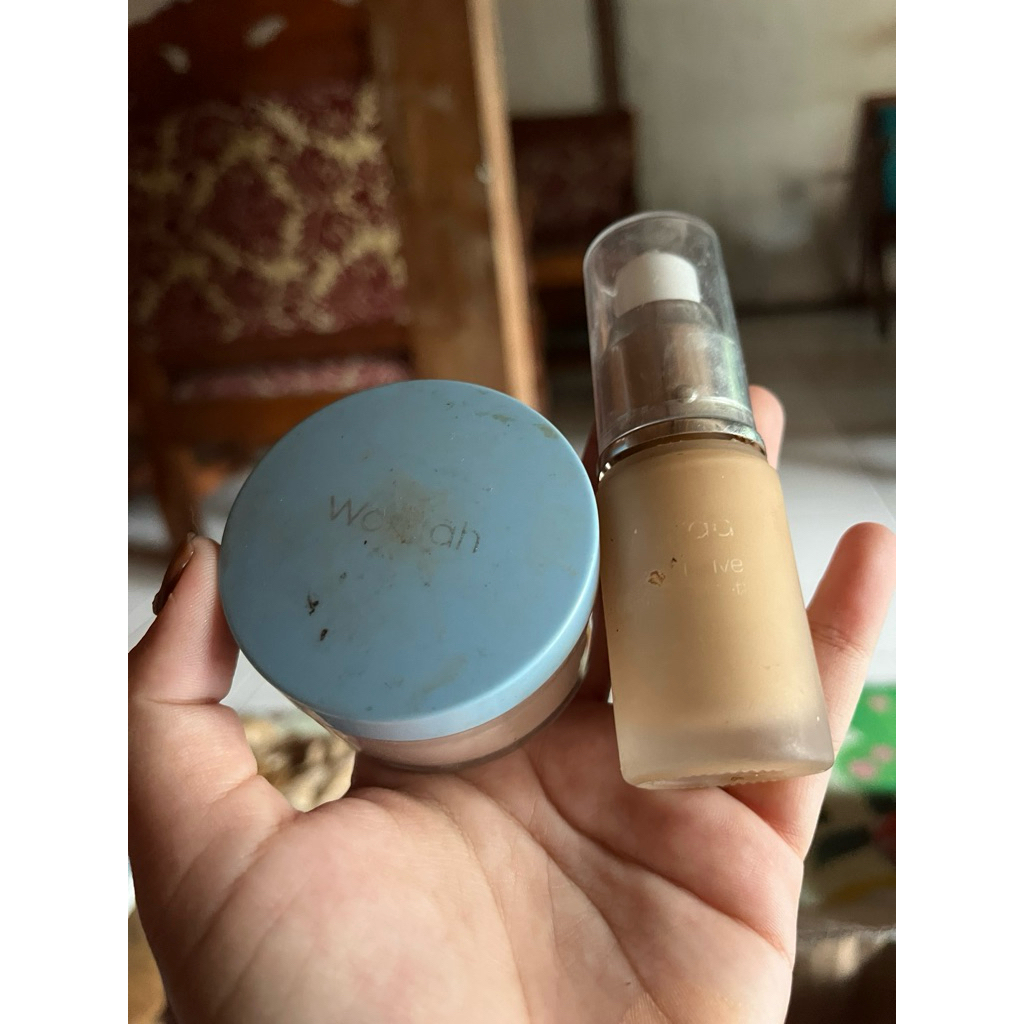 rijek fondi+tabur wardah bonus eyeshadow