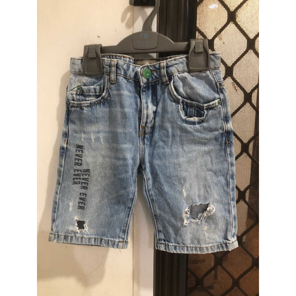 Celana Pendek Zara masih bagus