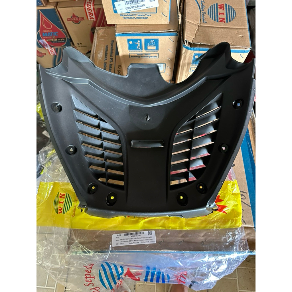 DEK TAHANAN LUMPUR DEPAN NMAX NEW MEREK WIN