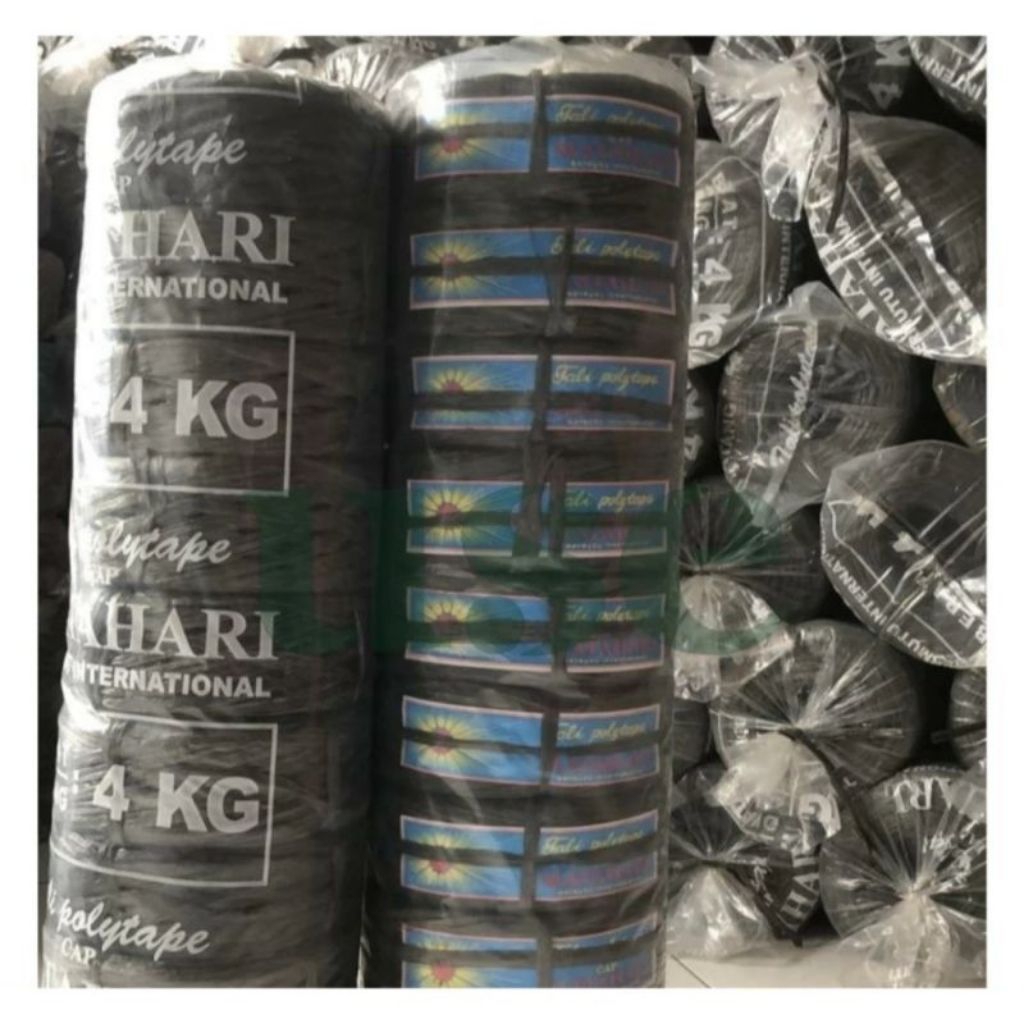 

tali hitam plastik 4 kg ( 1 batang = 10 rol)