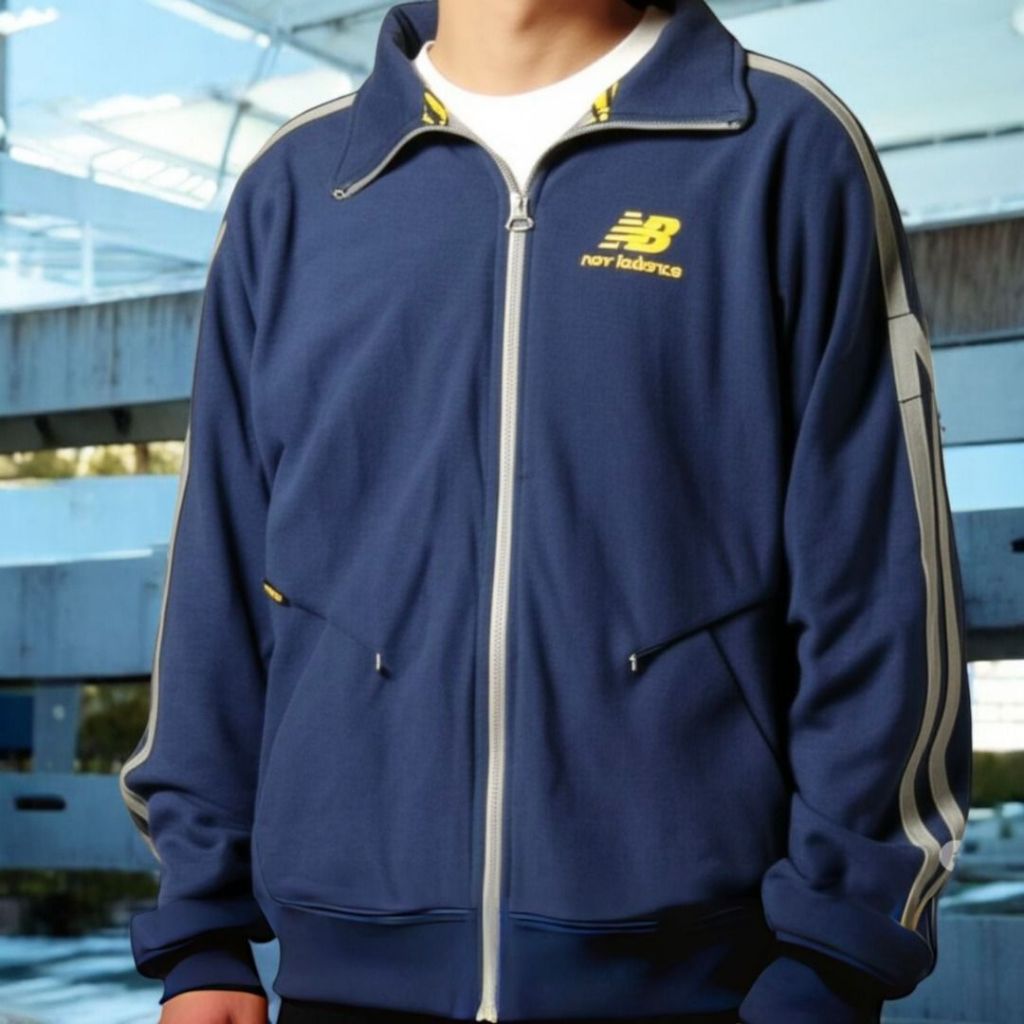 NEW BALANCE Windscreen N Logo Taped Tracktop Jacket SECOND PRELOVED
