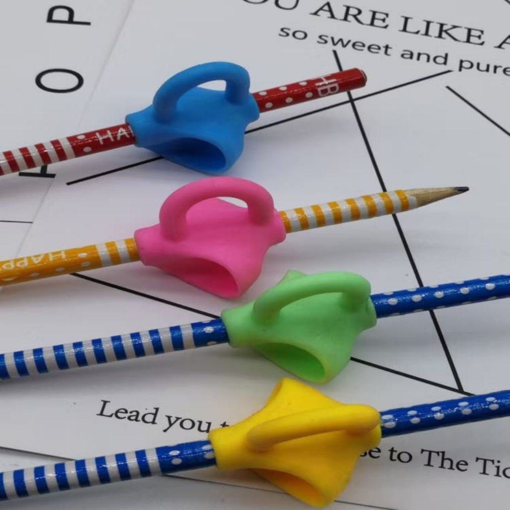 

Alat Membantu latihan Belajar menulis Pegang Pensil 3jari Pencil Grip Alat Bantu Tulis Anak Tk 3 Jari