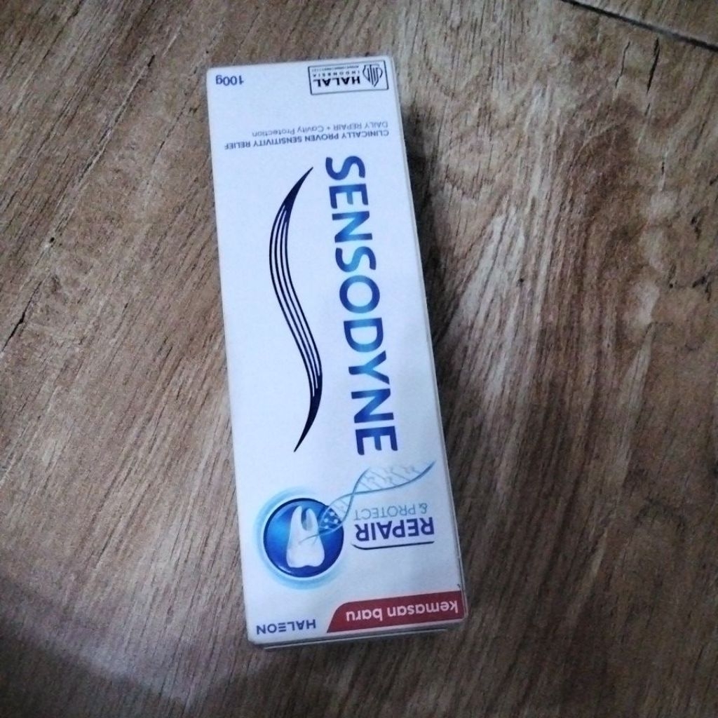 Sensodyne repair & protect