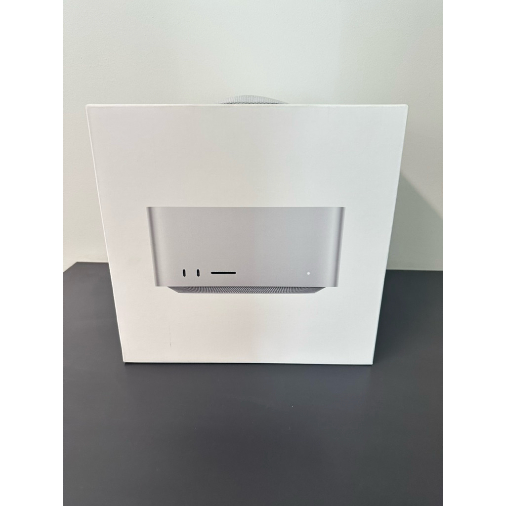 

Dus Box Kardus Mac Studio