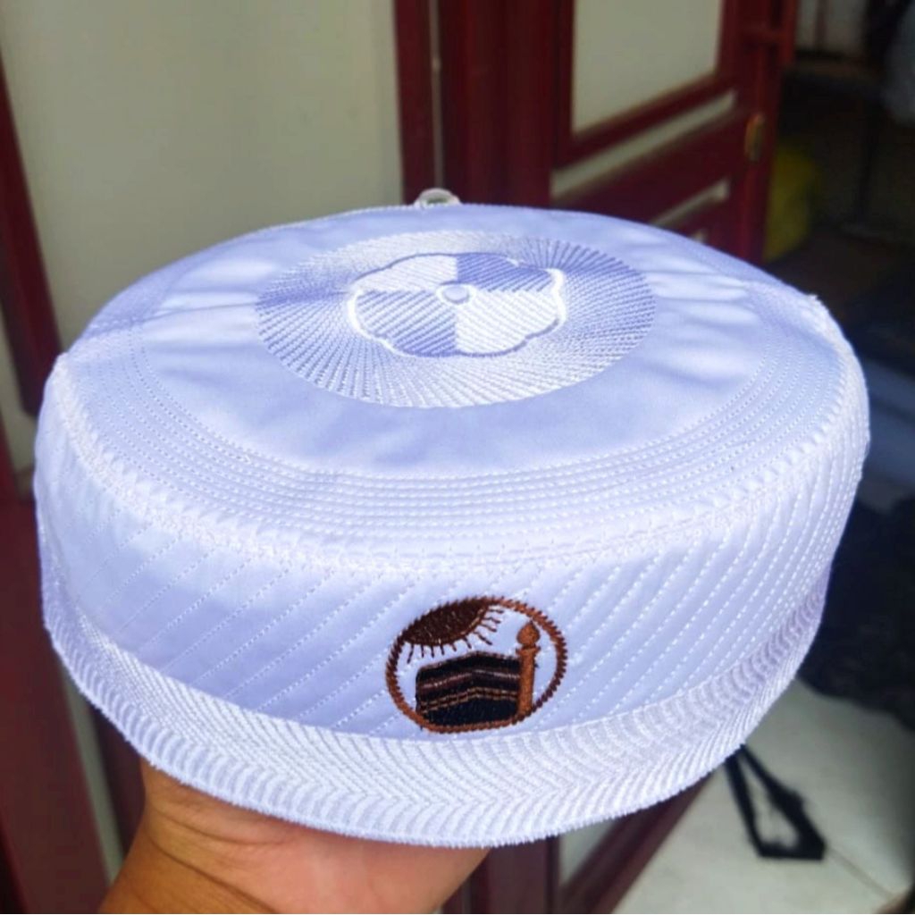 DISKON PECI MADINAH SONGKOK BUGIS PECI PUTIH KOPIAH ORIGINAL