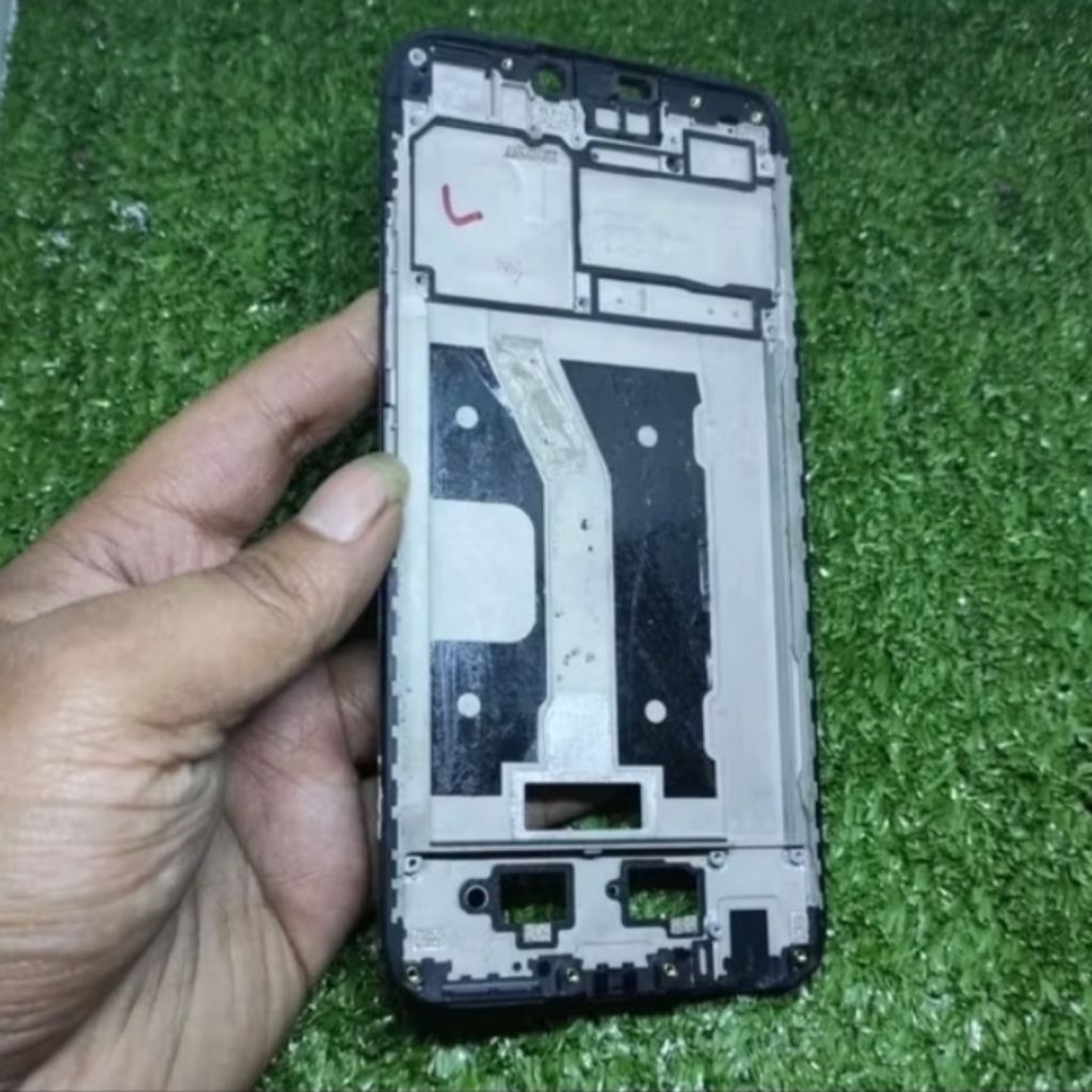 Midle Frame Lcd Vivo Y81 - Tatakan Lcd Ori Copotan