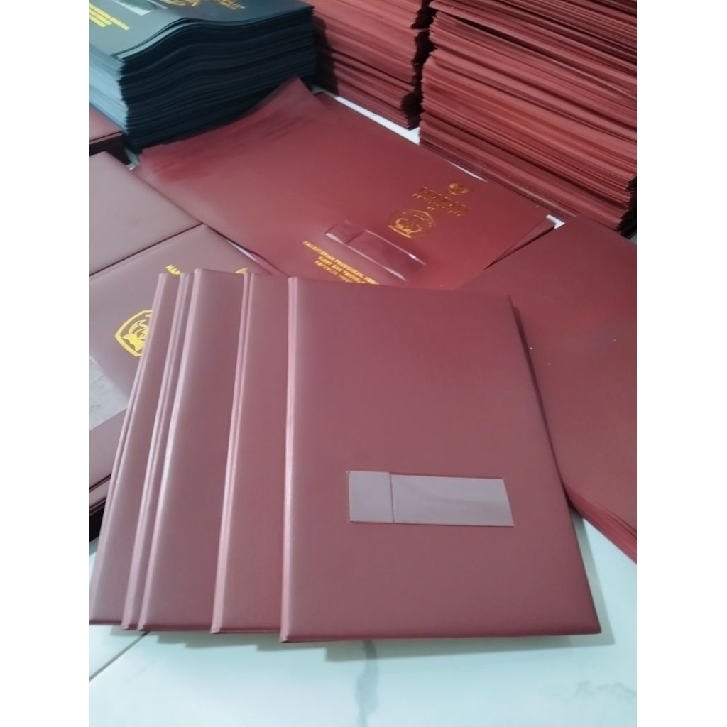 

Map Polos || Sampul Polos, Isi 4 Lembar (Merah Marun)