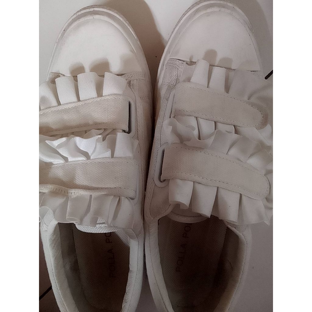 [PRELOVED] sepatu/sneakers/sepatu putih/sepatu sekolah