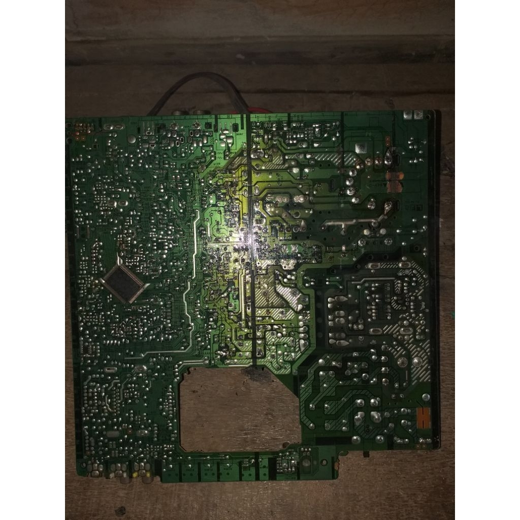 mesin tv sharp piccolo 21 inci  SLIM