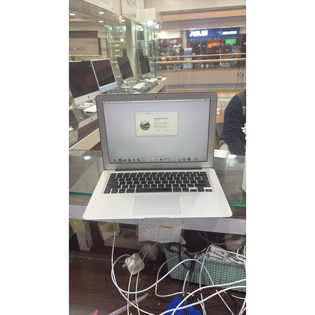 macbook pro retina 2015 ci5 8/128 second mesin aman original