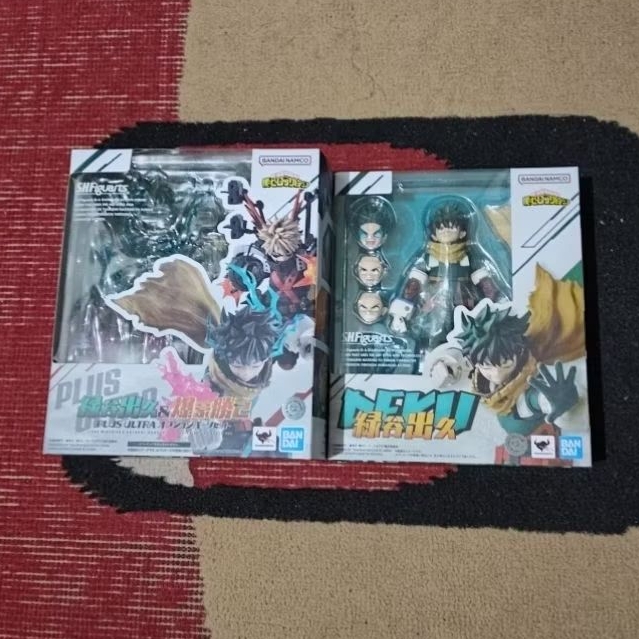 shf plus ultra set deku bakugo + shf izuku midoriya