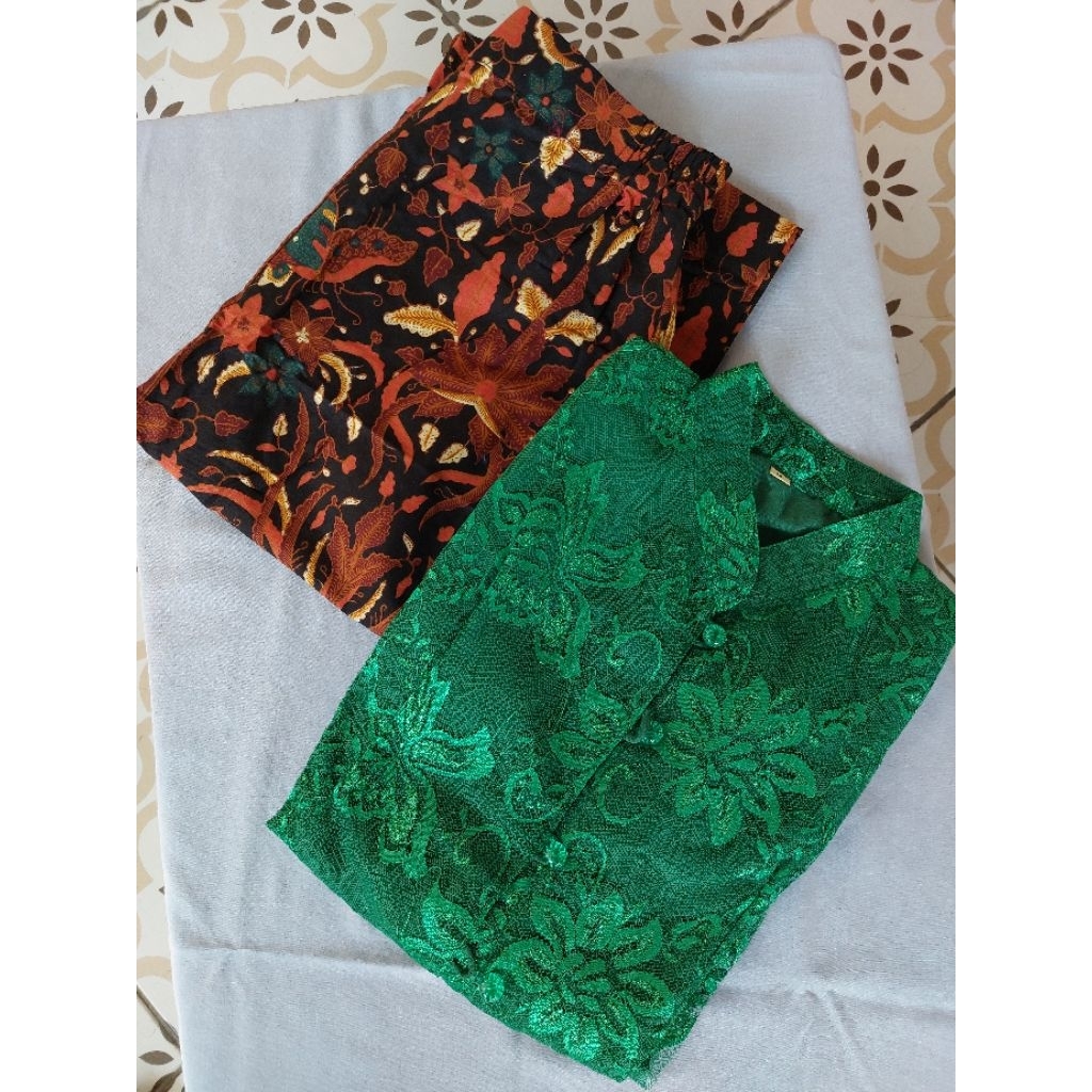 Kebaya Preloved, DressPreloved,GamisPreloved,KebayaWisuda,DressWisuda,GamisWisuda,KebayaBekas