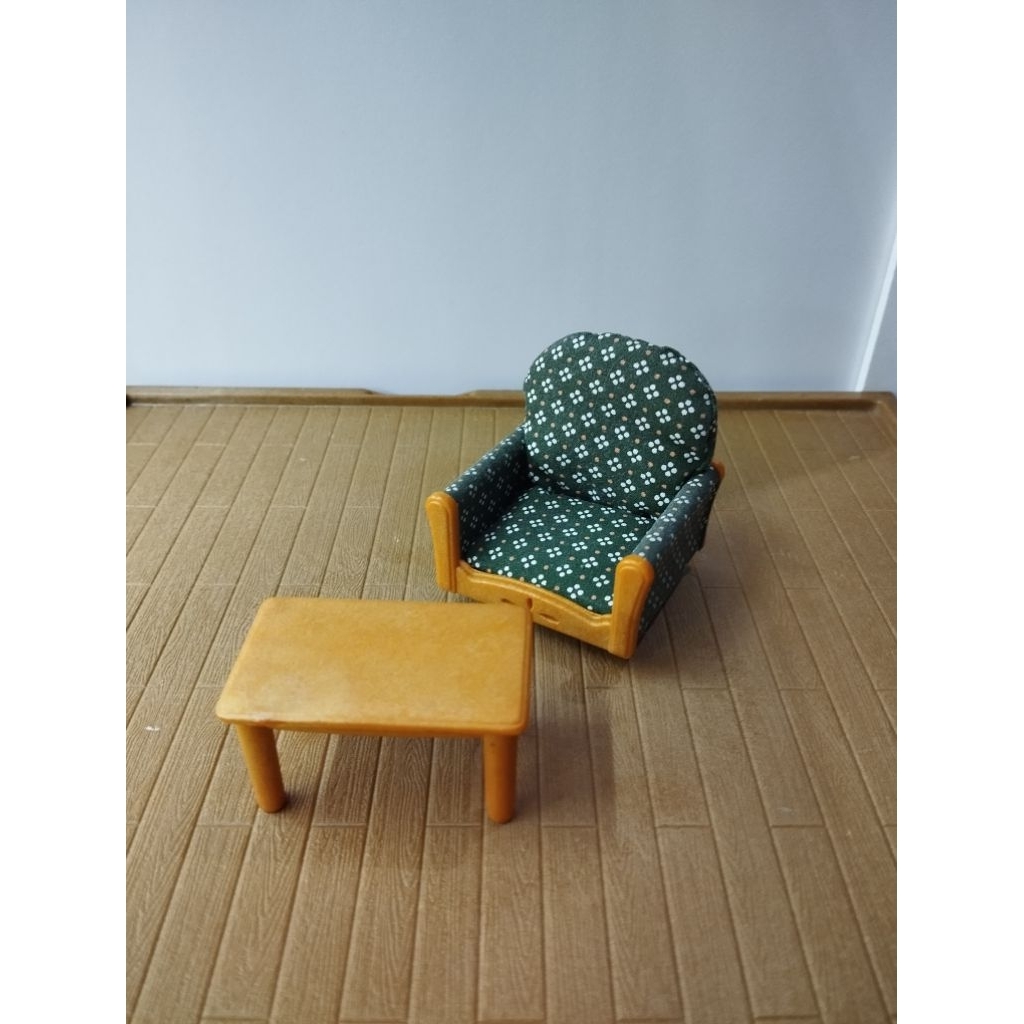 Sylvanian Families Acc Sofa Kursi Meja Preloved