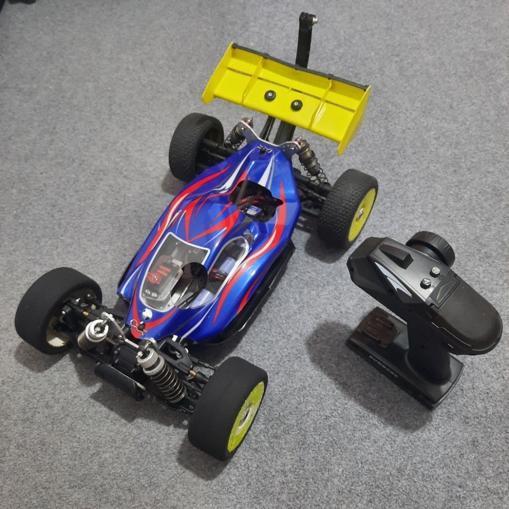 rc buggy 1/8 kyosho inferno mp7