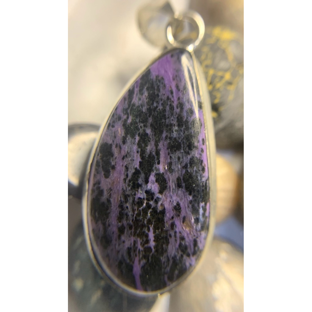 Liontin Natural Charoite from Russia, ring Perak 925