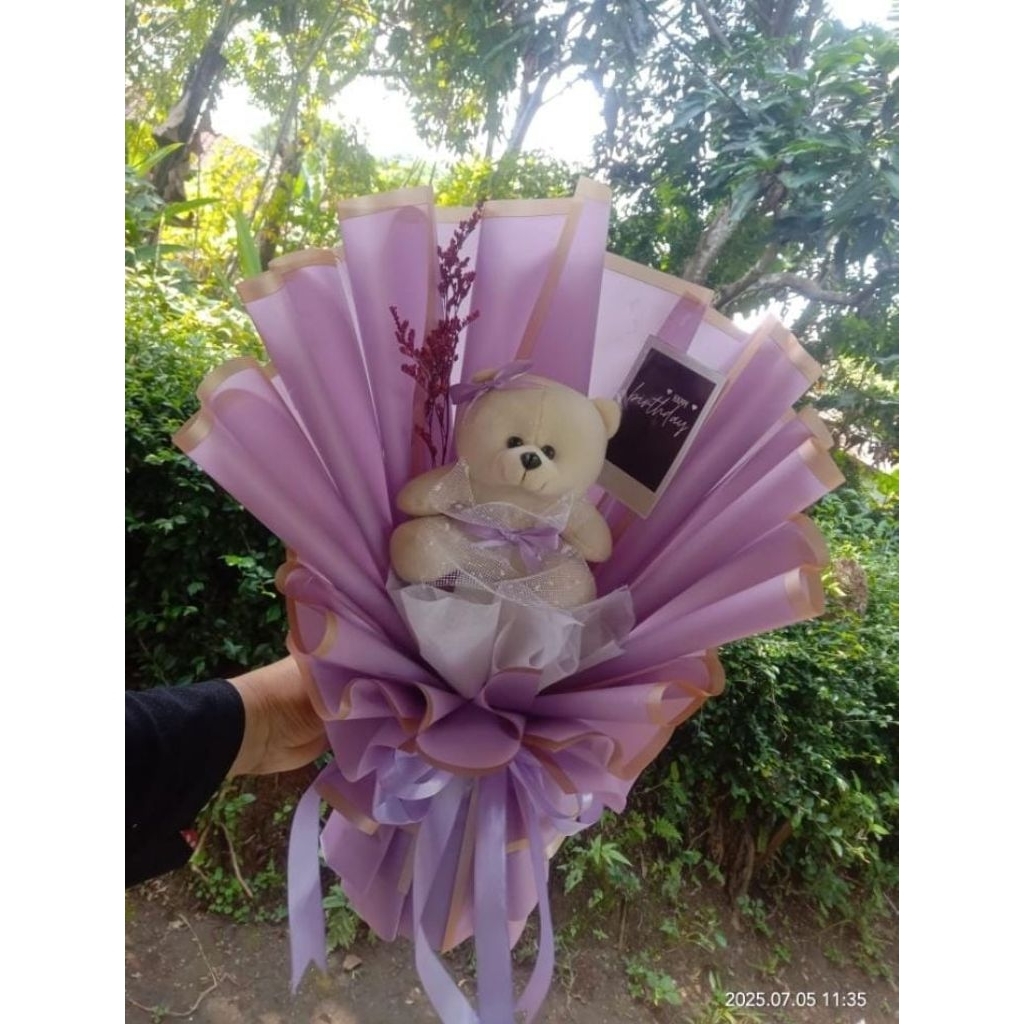 Buket ulang tahun|Buket boneka ulang tahun|Buket boneka wisuda