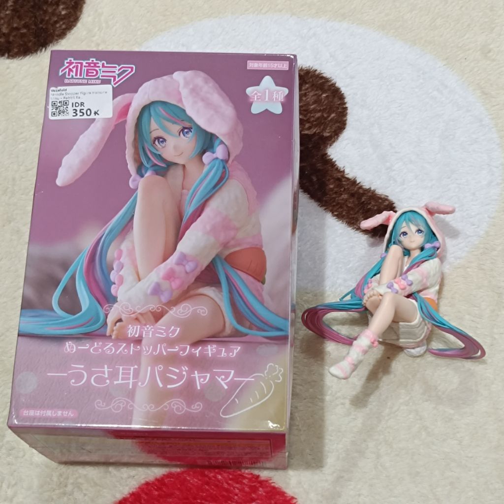 [ sale ] noodle stopper figure hatsune miku pink rabbit bunny ear hood pajama // figur preloved