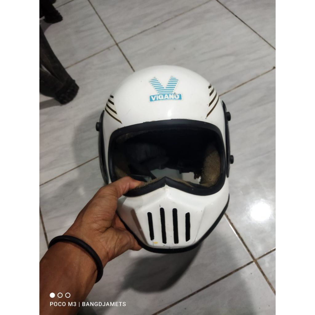 helm jadul Cakil DMI