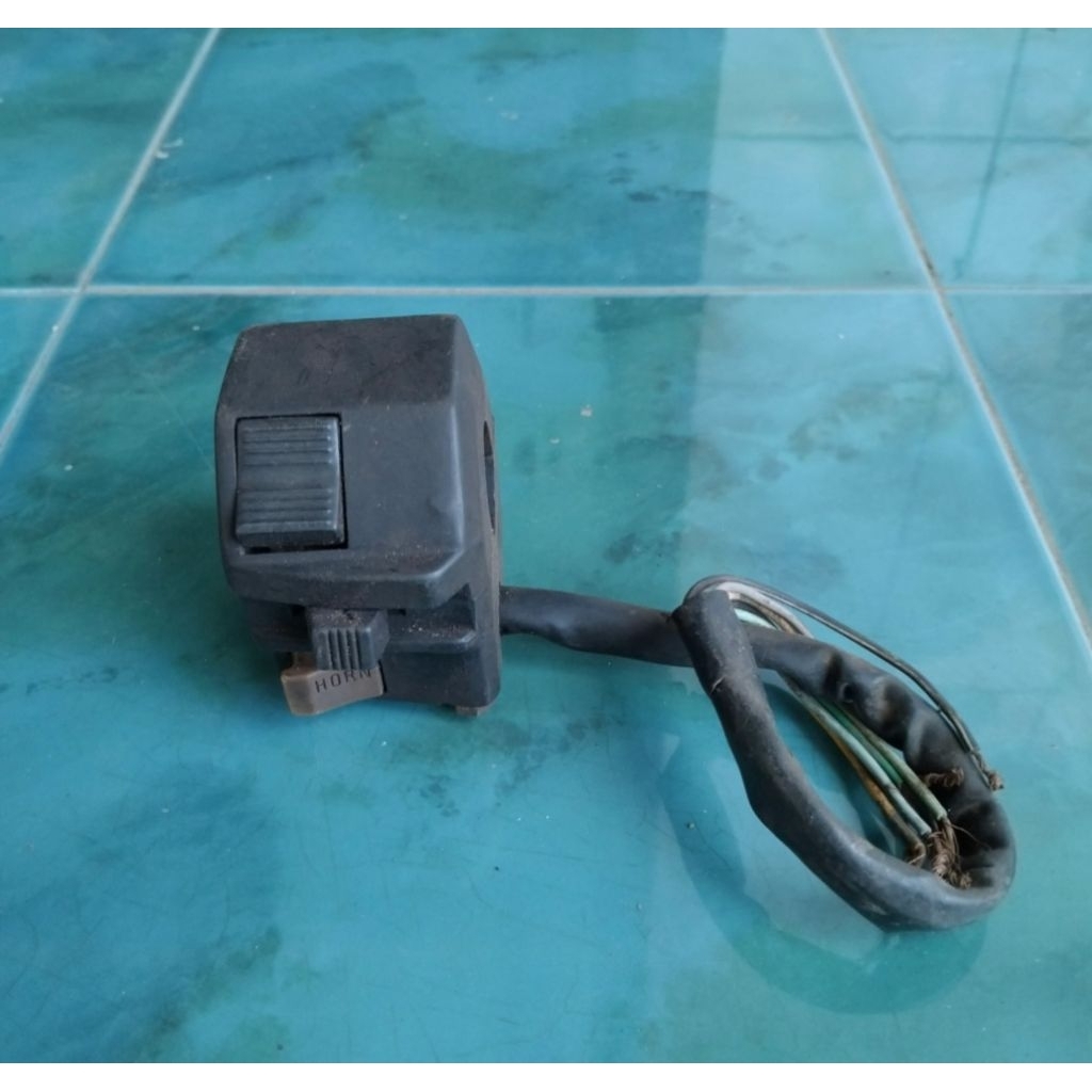 Holder kiri suzuki RGR holder kiri suzuki sprinter original