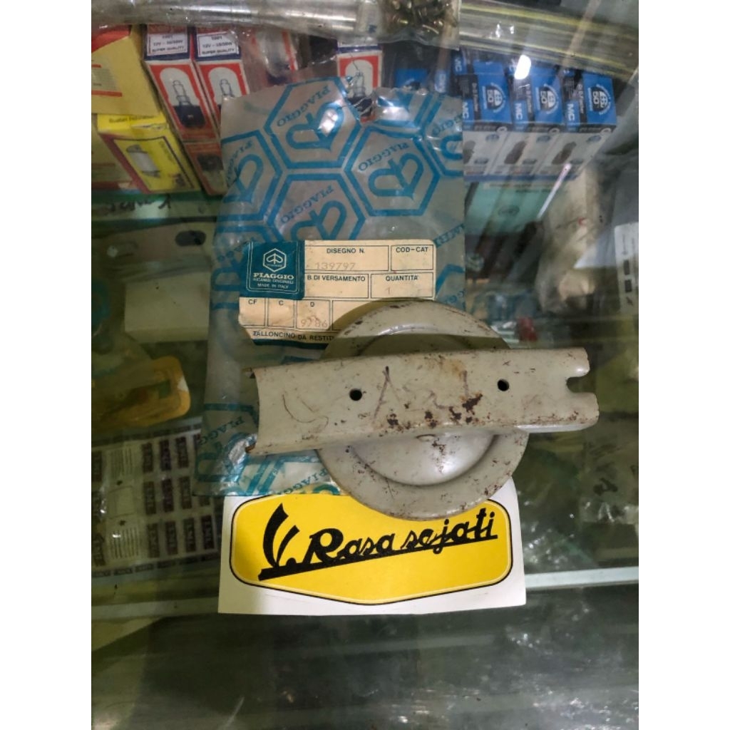 Tutup Tangki Tengko vespa vbb vnb vba vna super sprint ps px tua vglb vgla kongo Piaggio