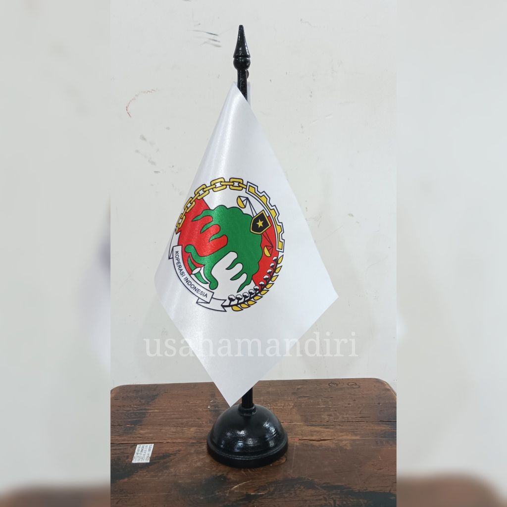 

bendera meja koperasi indonesia plus tiang kayu