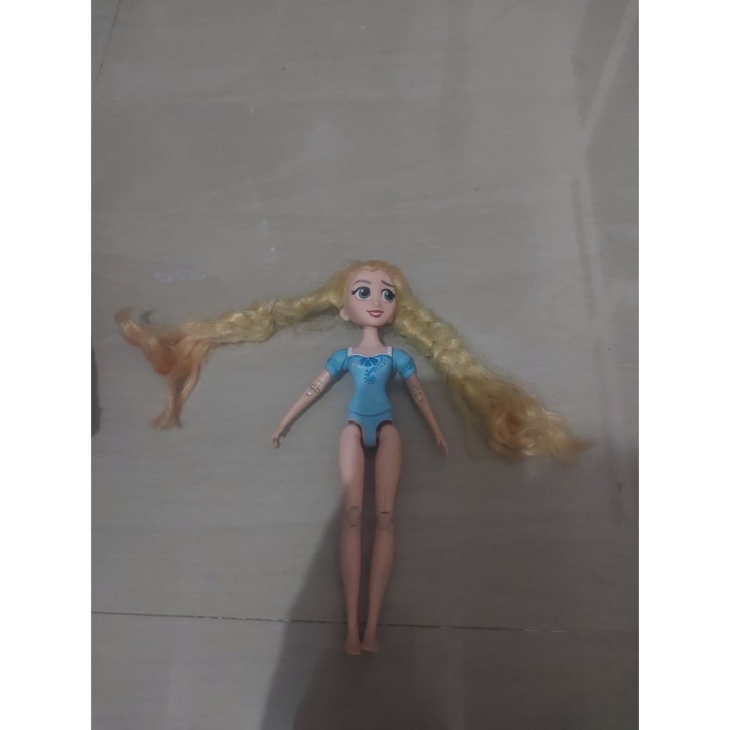 Boneka Rapunzel Hasbro Secondhand