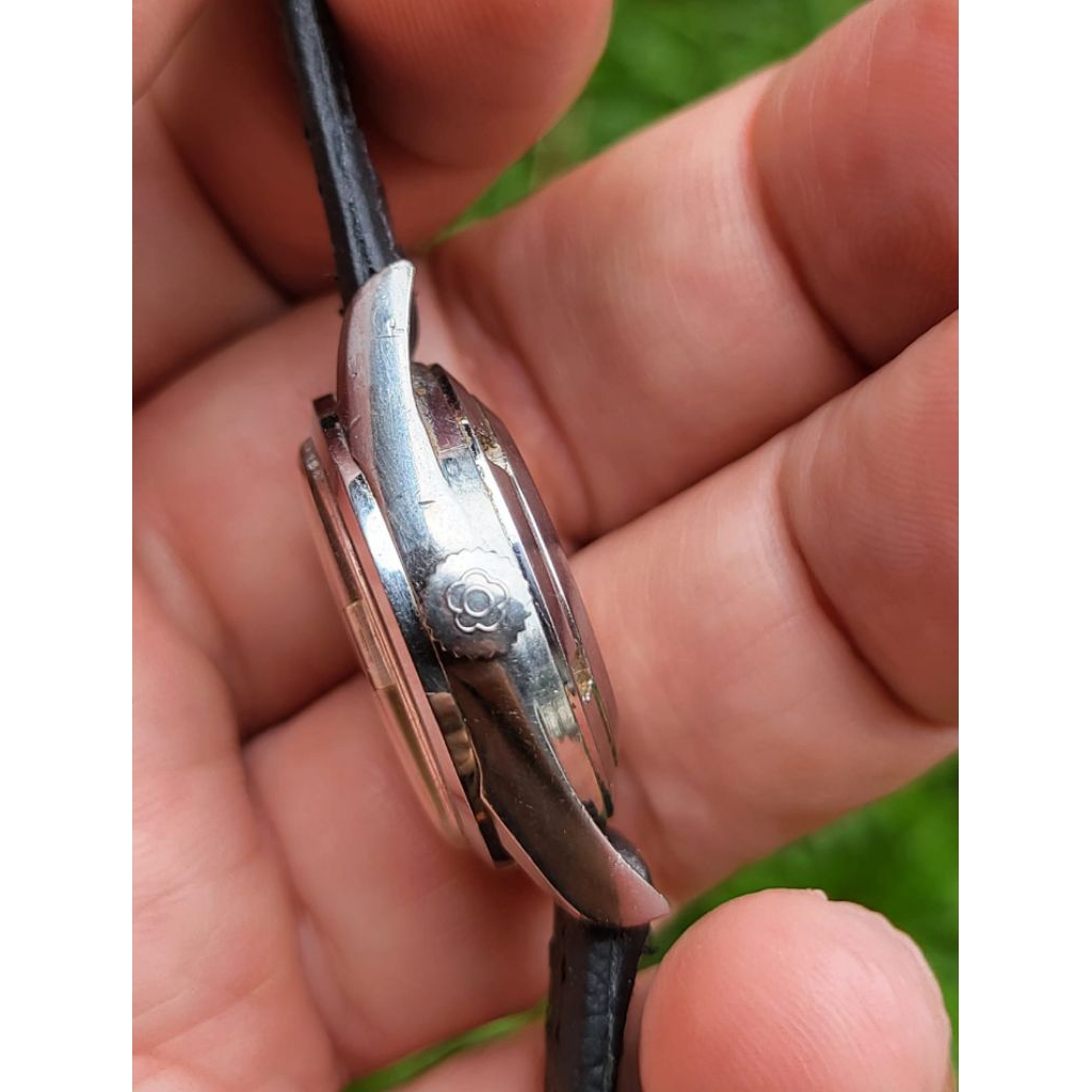 Jam tangan Titoni / vintage/ cosmo queen