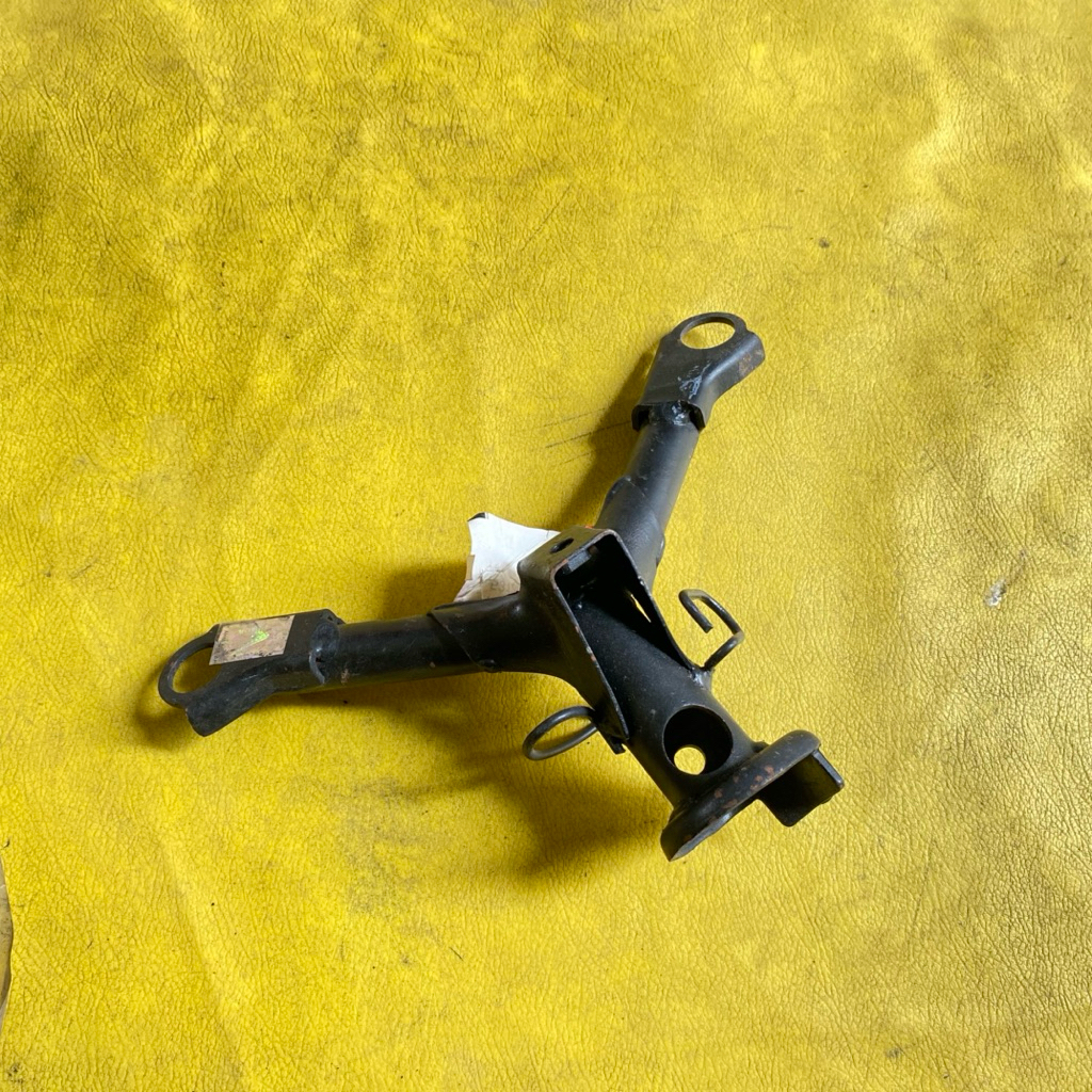 kupu Brecket dudukan stang Stir Honda Karisma Original