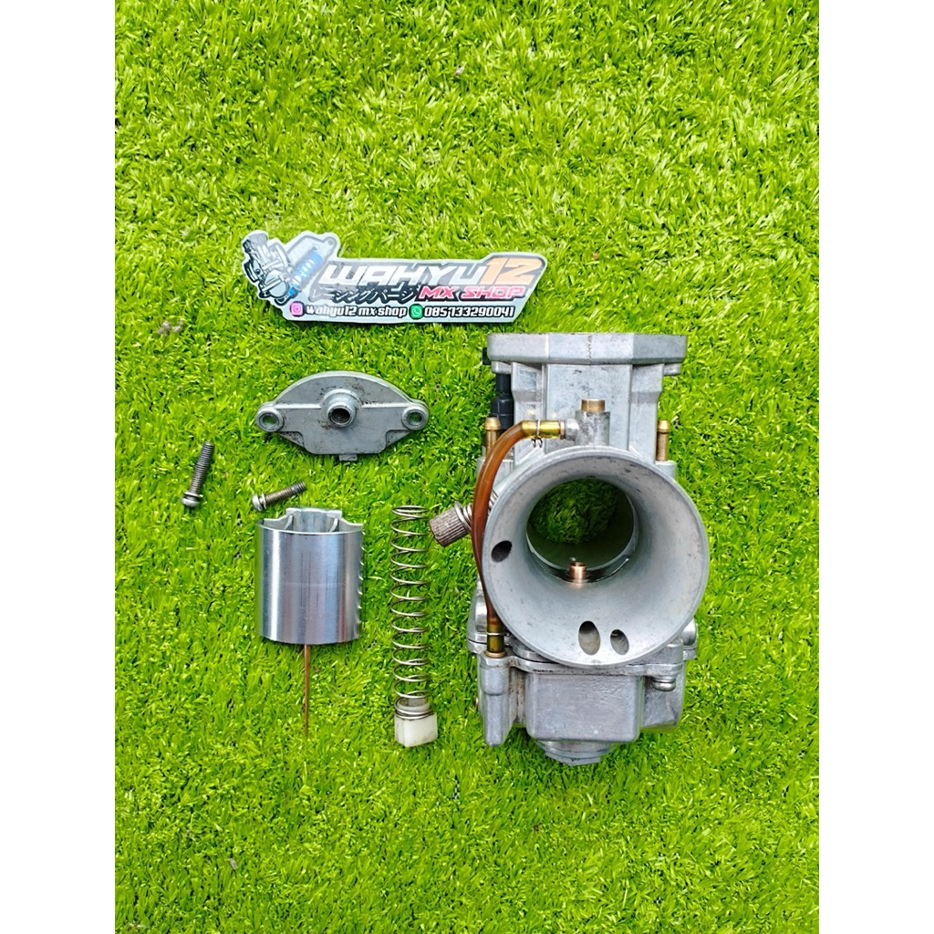 PWK 32 UMA RACING V1