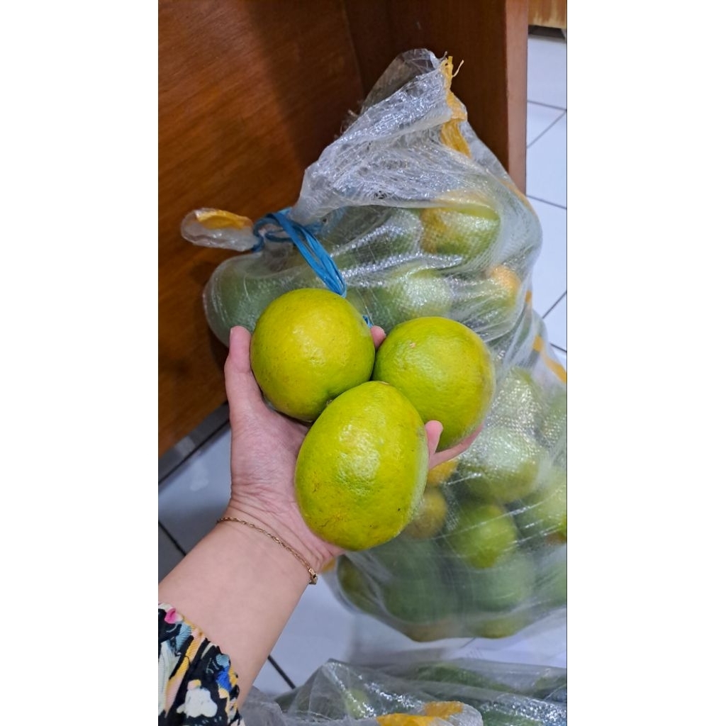 

Lemon California lokal