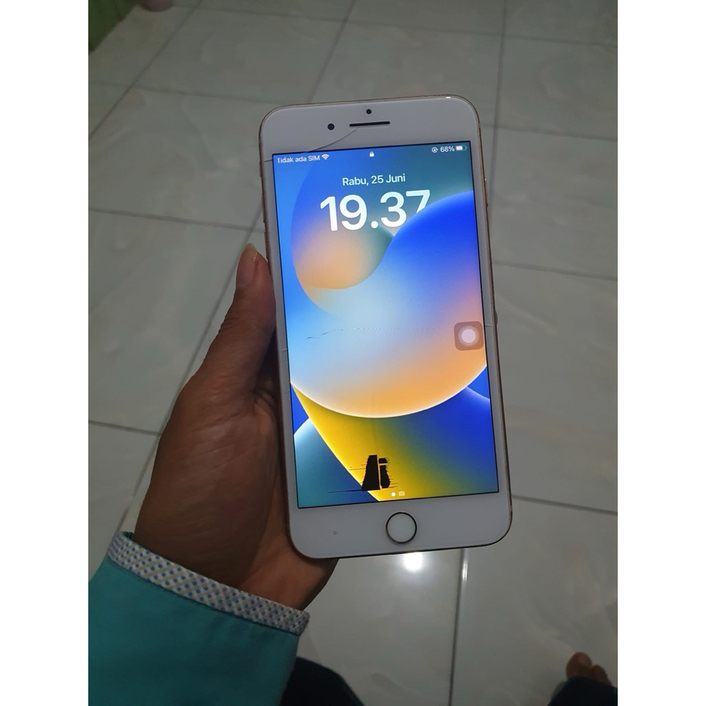 lcd iphone 8 plus   minus