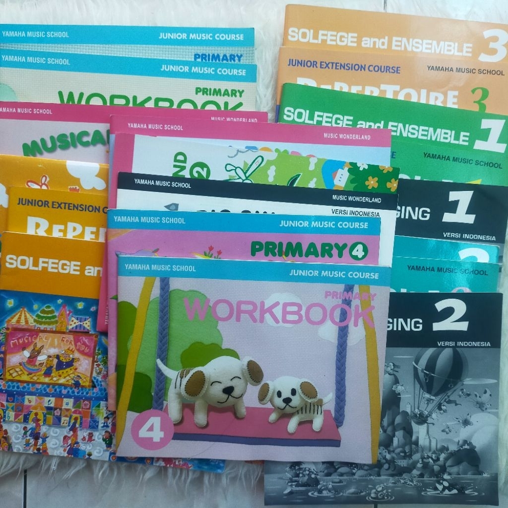 Preloved Buku Music Yamaha Music Wonderland (MW) 1, 2, JMC 1, 2, 3, 4, JXC 1, 2, 3