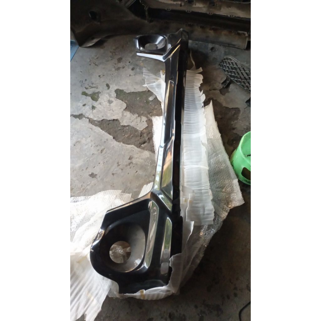 Bodykit Depan Toyota Avanza Veloz 2012