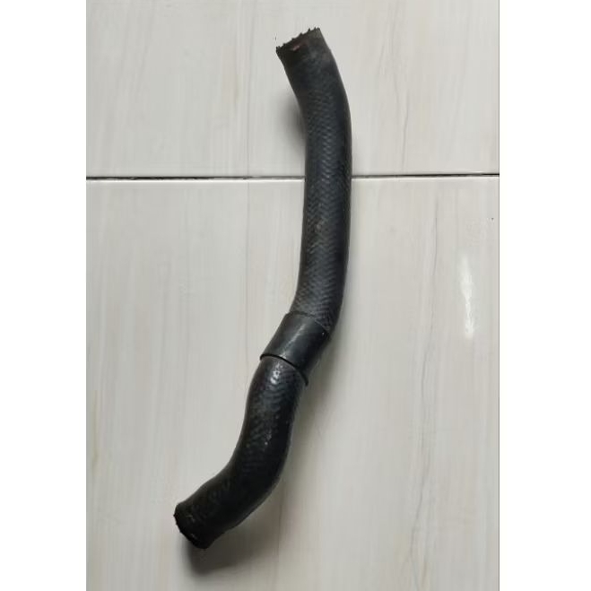 SELANG RADIATOR ATAS KIJANG KAPSUL 7K (COPOTAN)