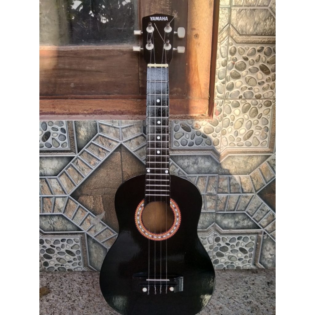 ukulele senar 4 kencrung senar 4