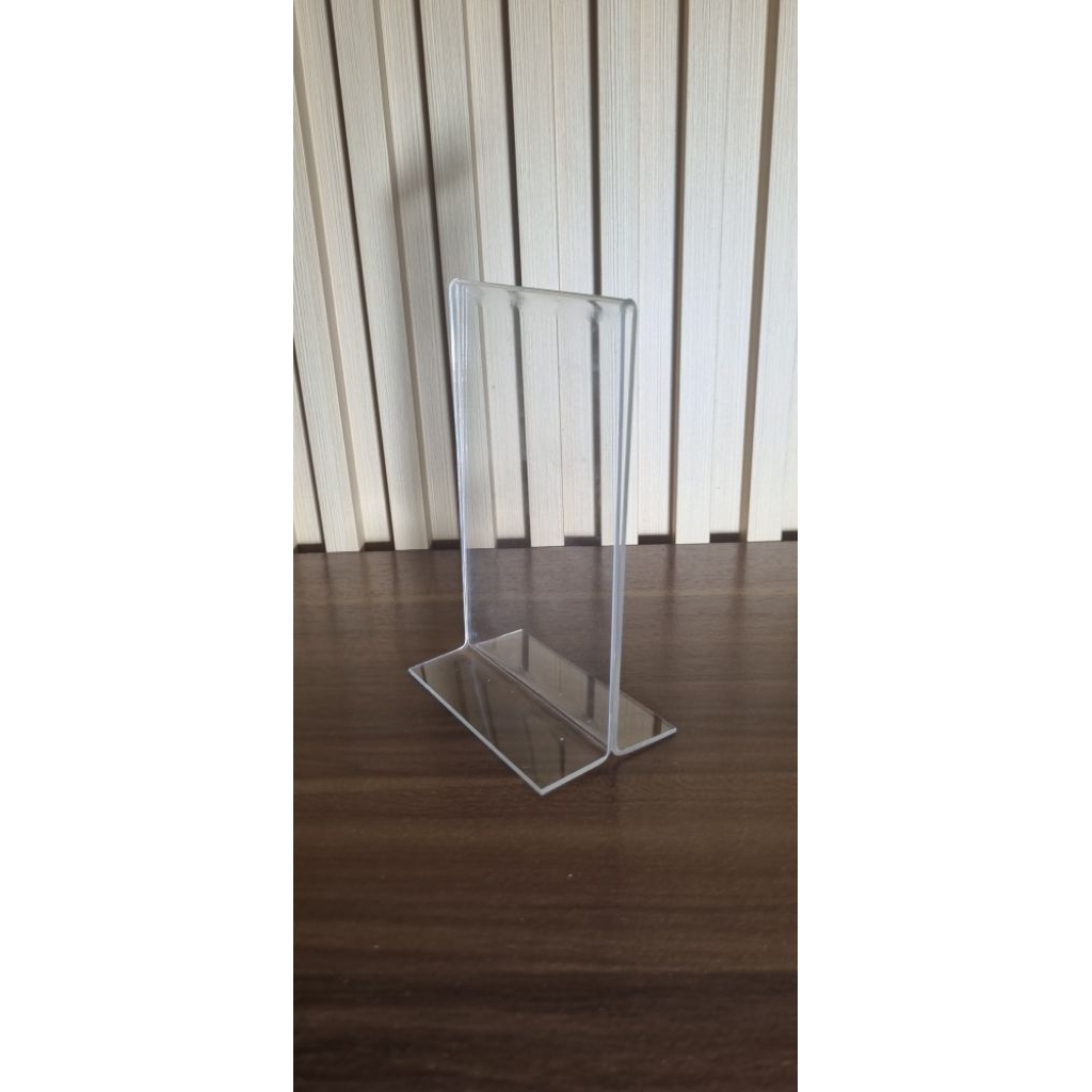 

Papan Nama Meja Akrilik (Acrylic Name Desk) Ukuran L 10cm x T 15cm A6 Model T