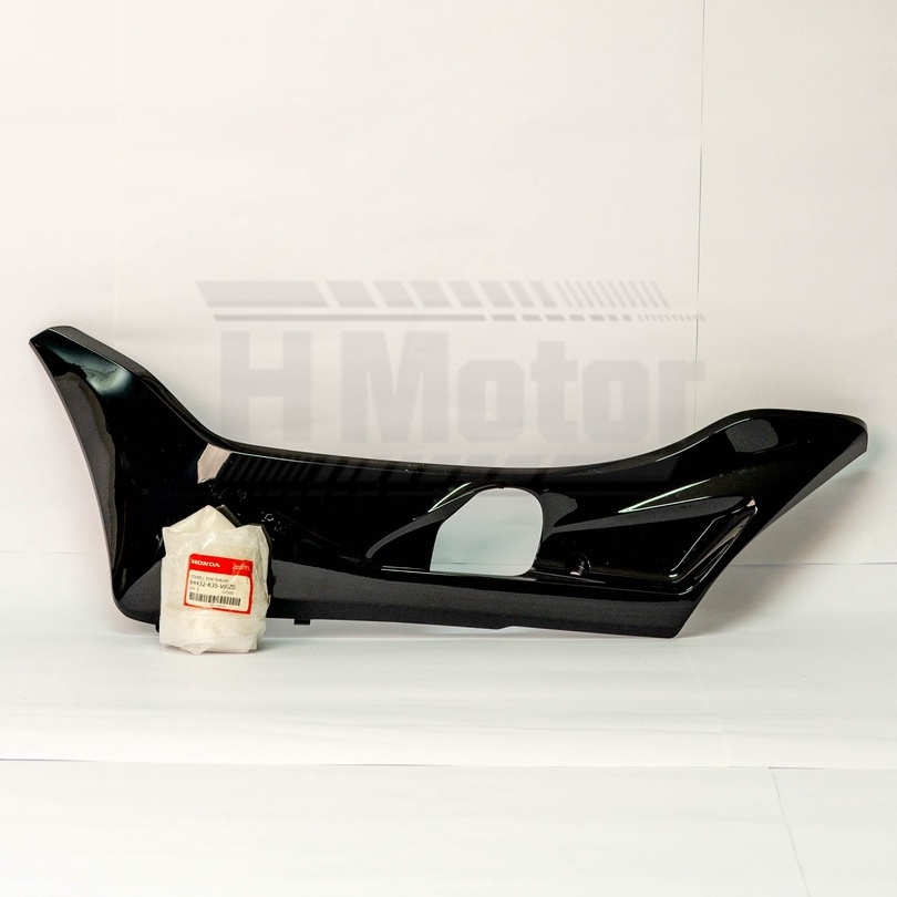64432K35V00ZD – COVER L SIDE PO BLK MT, COVER LANTAI BAWAH KIRI HITAM METALIK PCX 150 CBU ORI AHM
