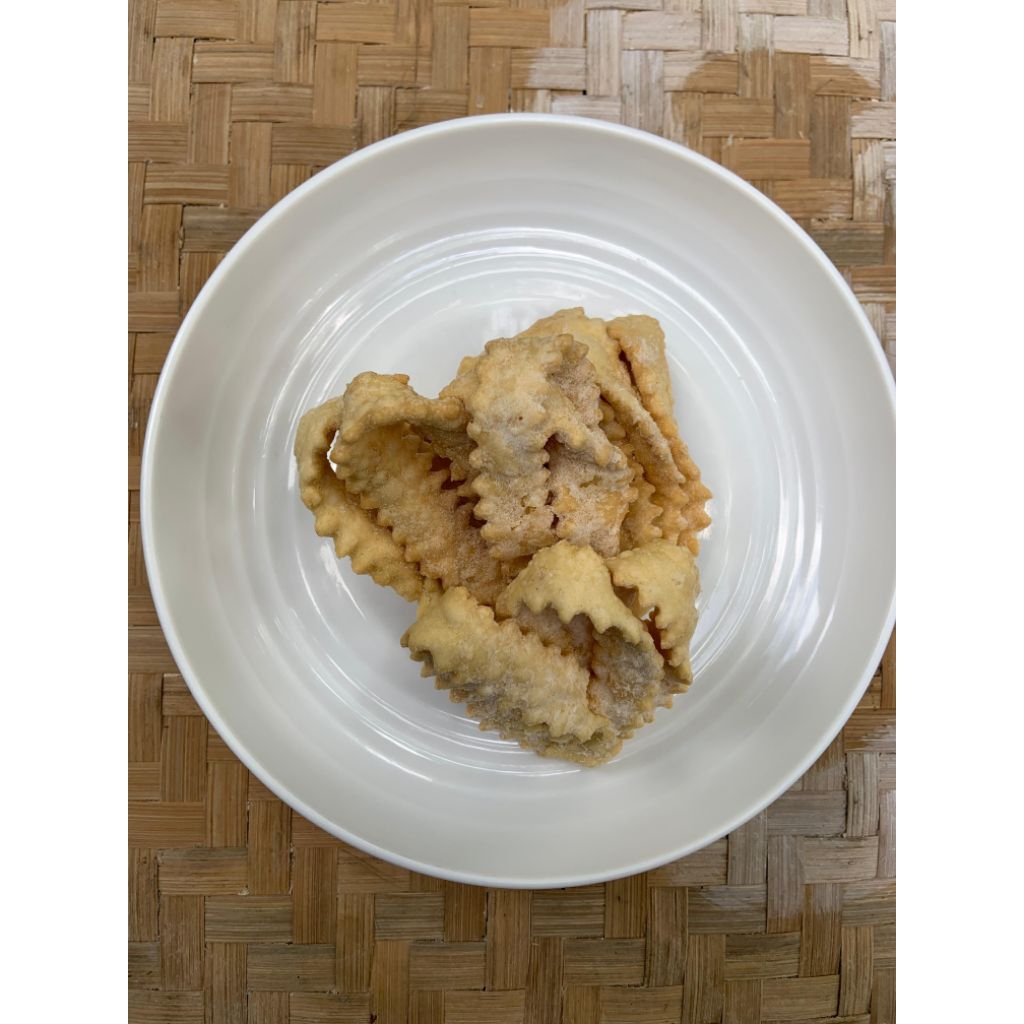 

Jajan Tarek Manis Renyah – Camilan Tradisional | Min. Order 1.5 Kg