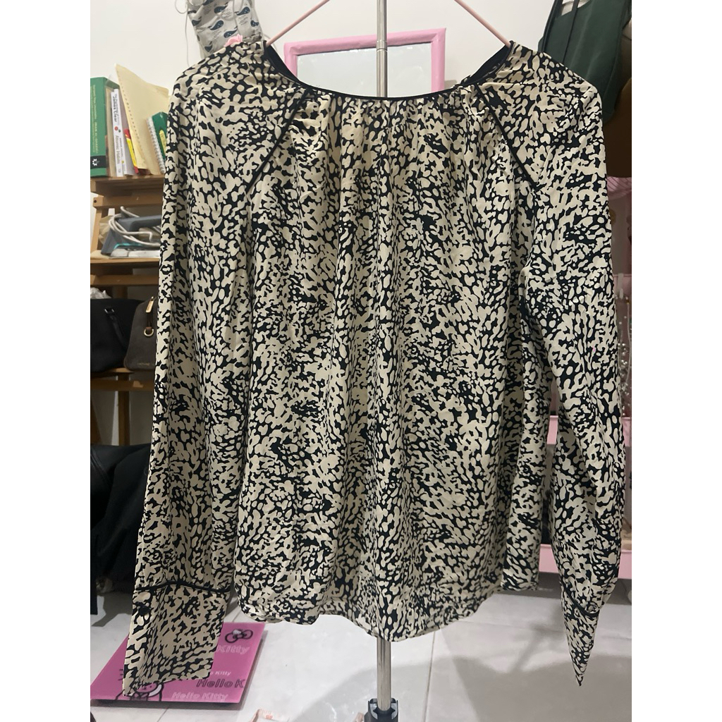 preloved zara blouse