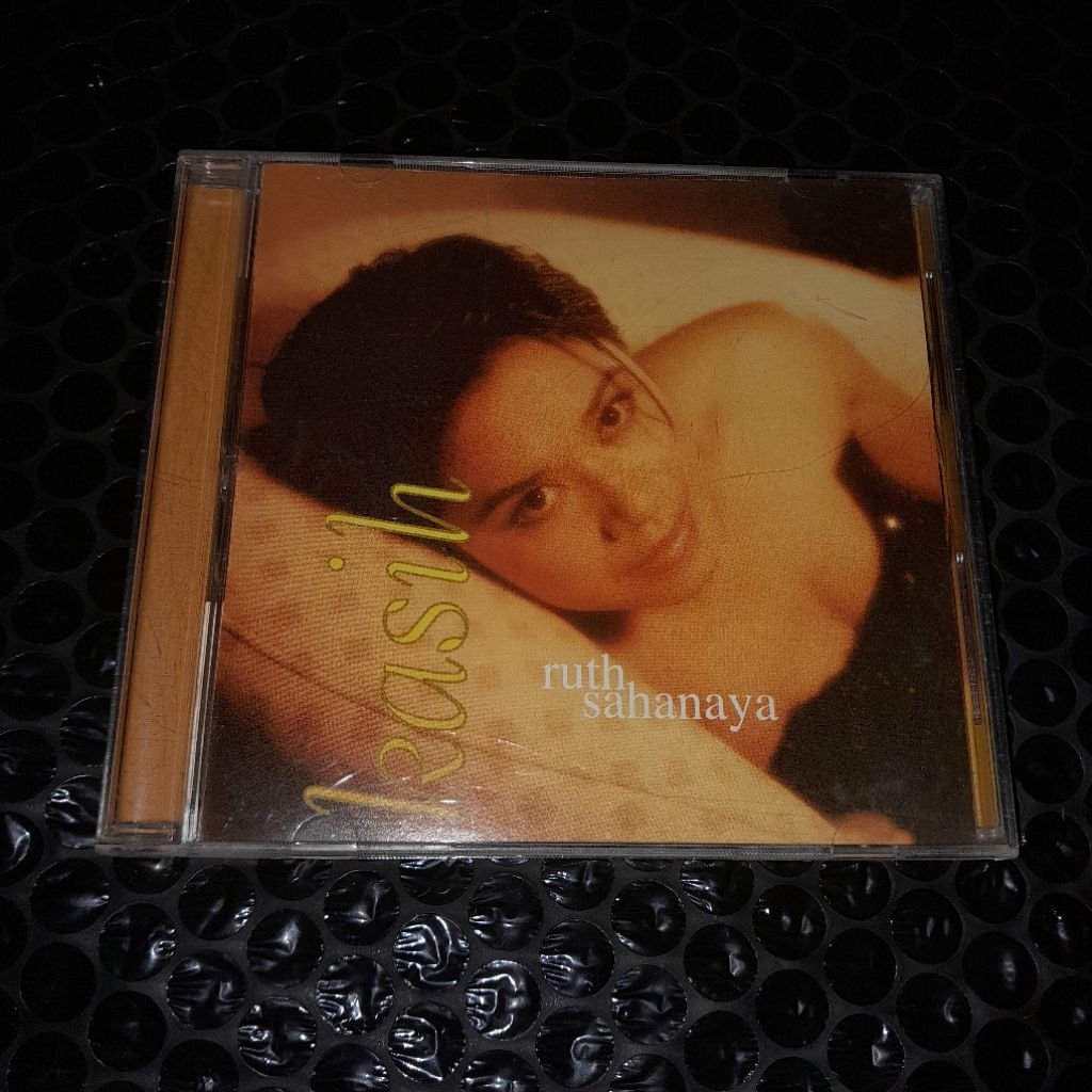 cd musik ruth sahanaya kasih