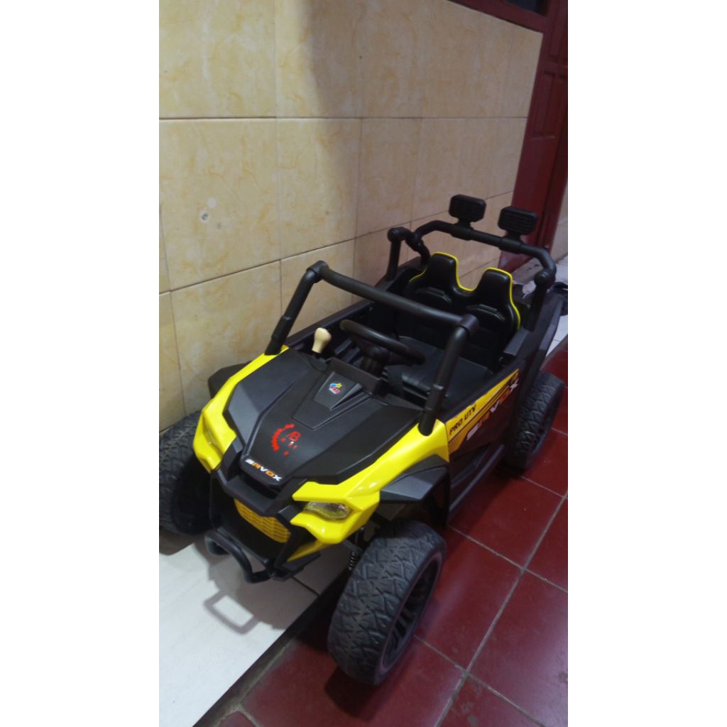 MOBIL AKI REMOT BAN KARET